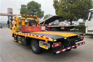 钟山区道路救援拖车报价