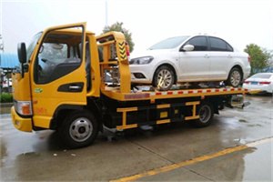 钟山区附近拖车救援24小时服务热线